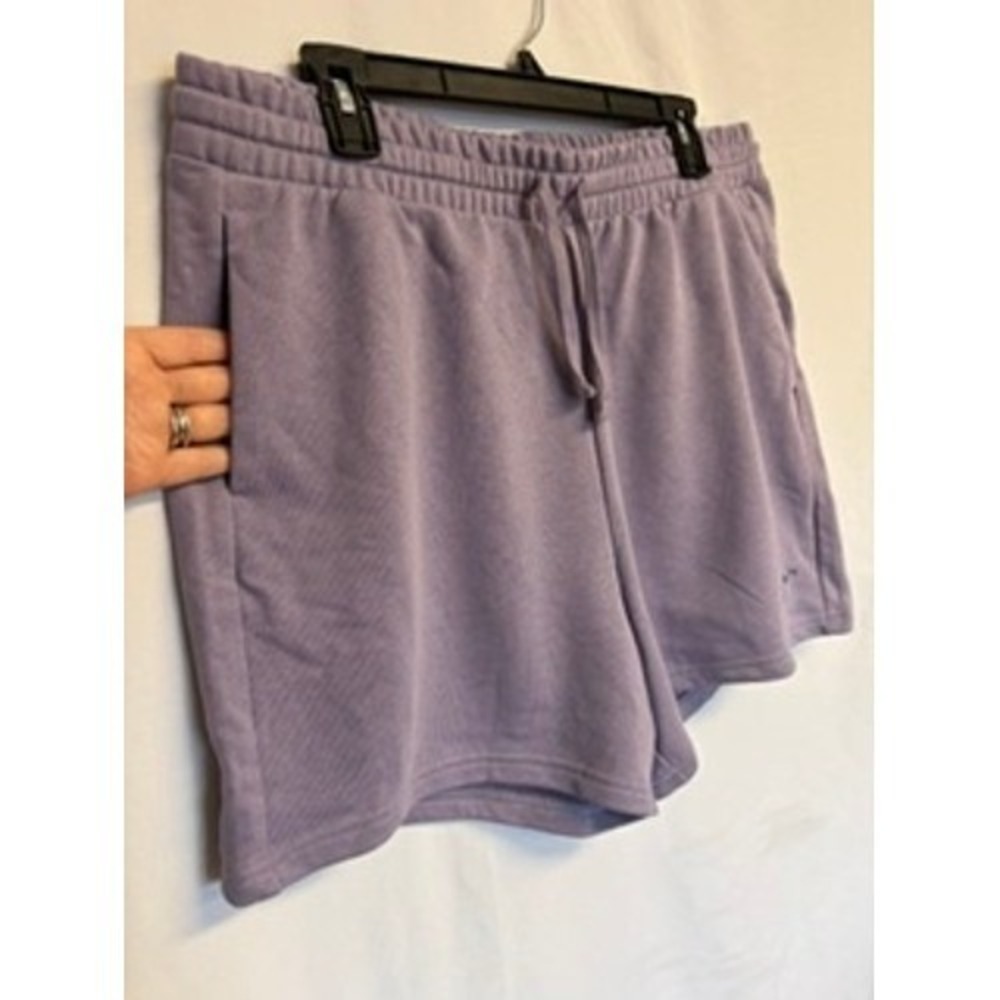 Puma Essentials Women Purple Sweat Shorts XL New Athletic Loungewear Relaxed